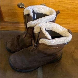 Columbia boots